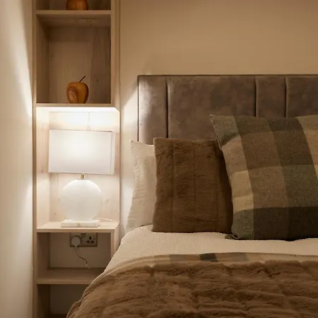 Premium 1-bedroom Leeds (West Yorkshire)