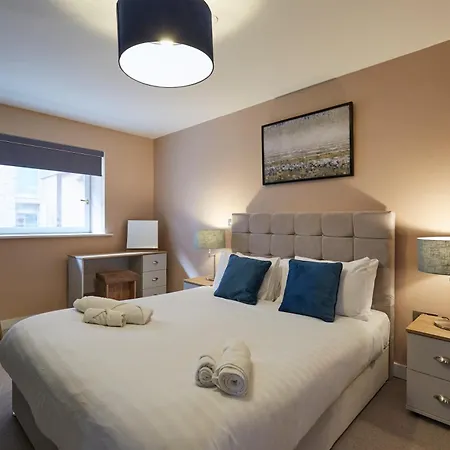 Premium 1-bedroom * Leeds (West Yorkshire)