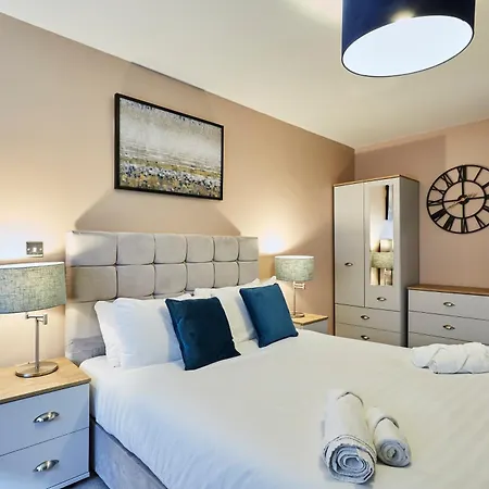 Premium 1-bedroom * Leeds (West Yorkshire)